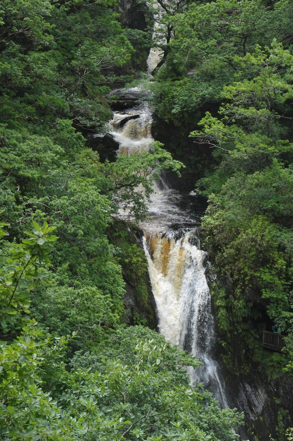 Landhuis Devils Falls At The Luxury Hafod Aberystwyth *